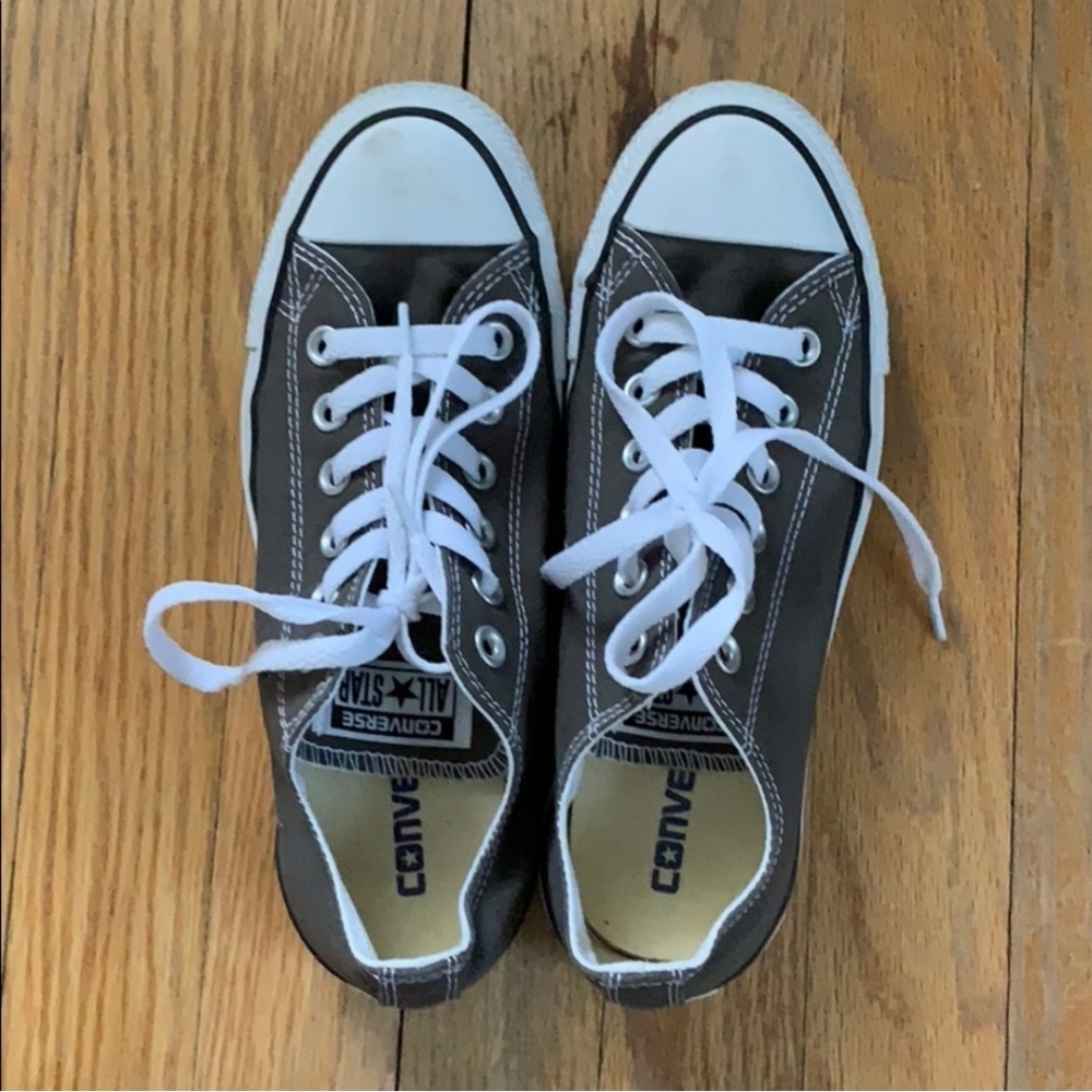 Converse women size 7